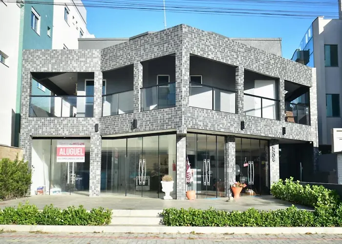 Residencial Melfi 3 - Apto 01 - Frente Avenida Bombinhas